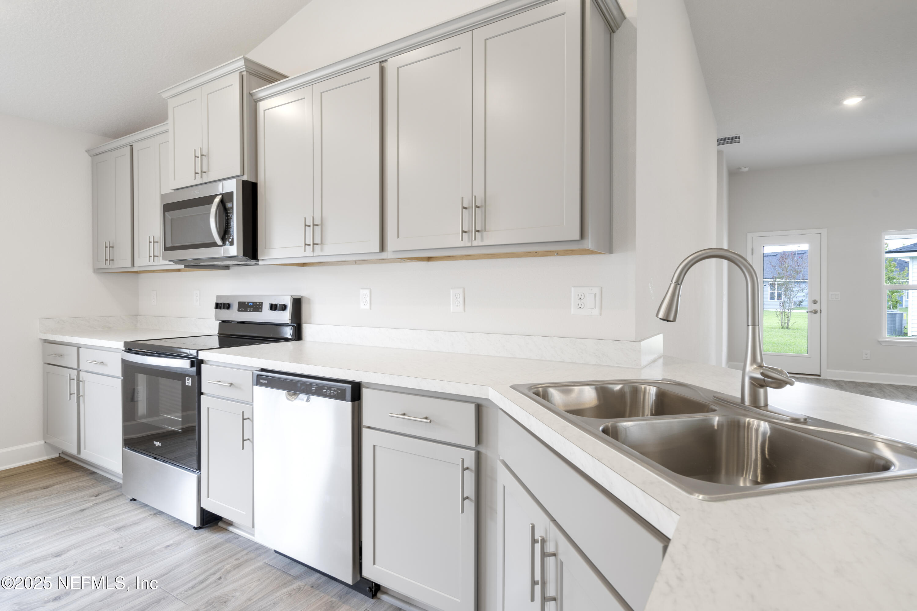 8290 HELMSLEY Boulevard