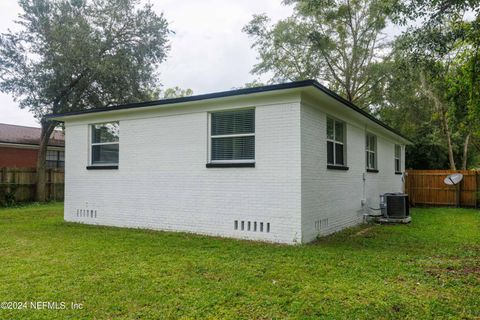 A home in Jacksonville