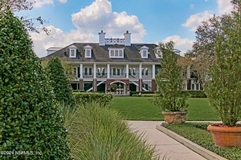 A home in Orange Park