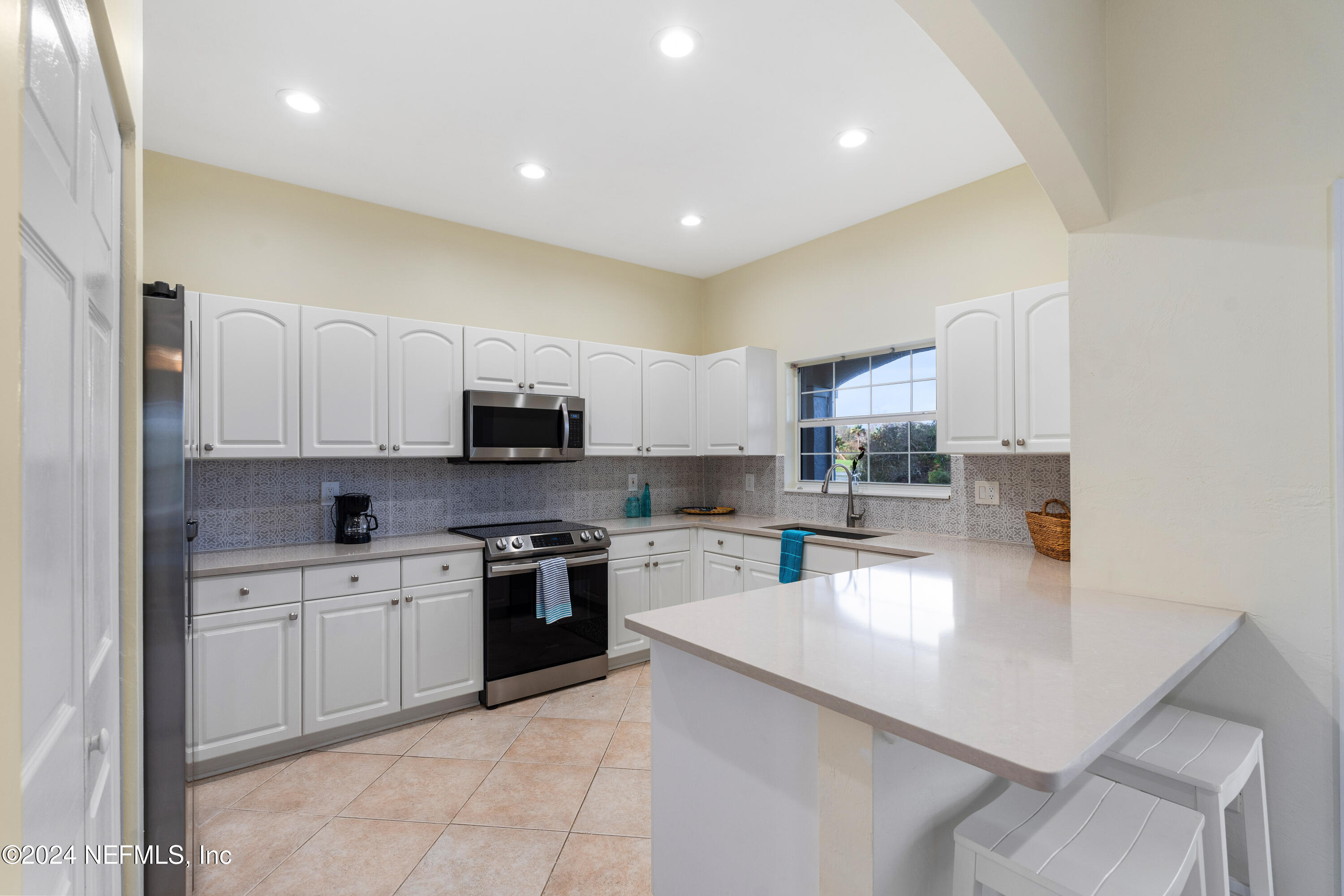 2 VISCAYA Drive 102