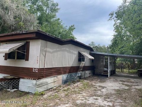 212 DAWN Avenue Interlachen FL 32148