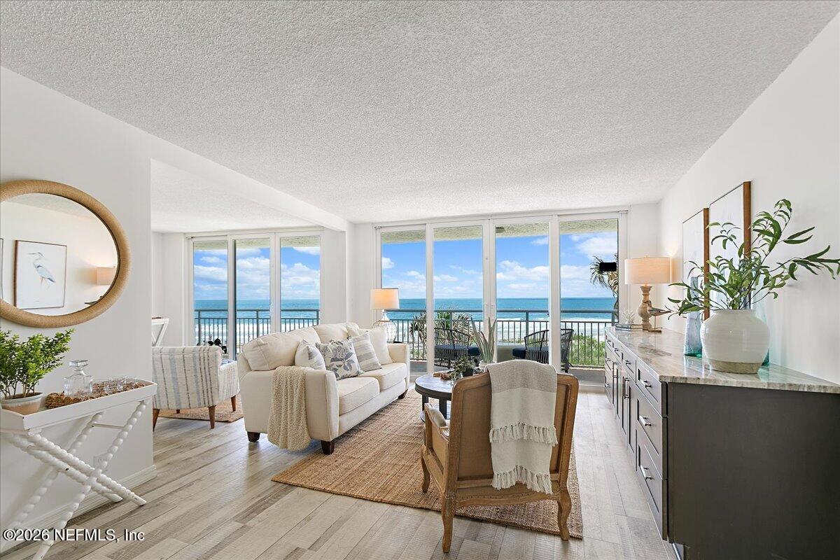 1601 OCEAN Drive S 205