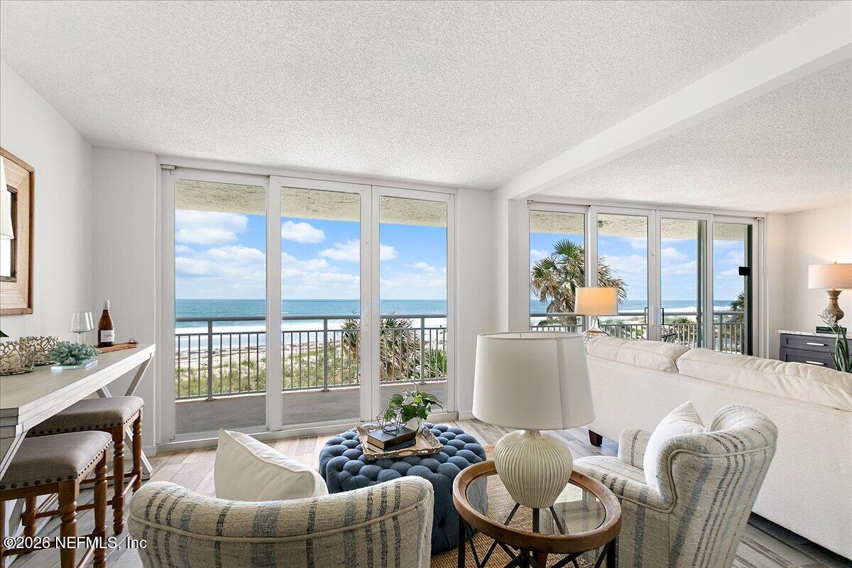 1601 OCEAN Drive S 205