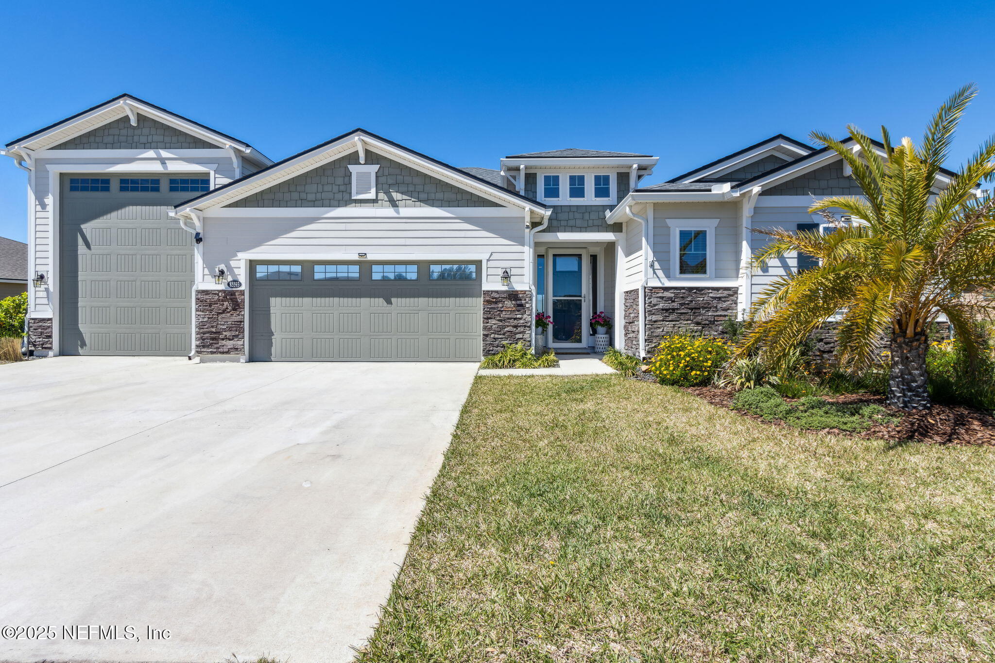 85593 FALL RIVER Parkway