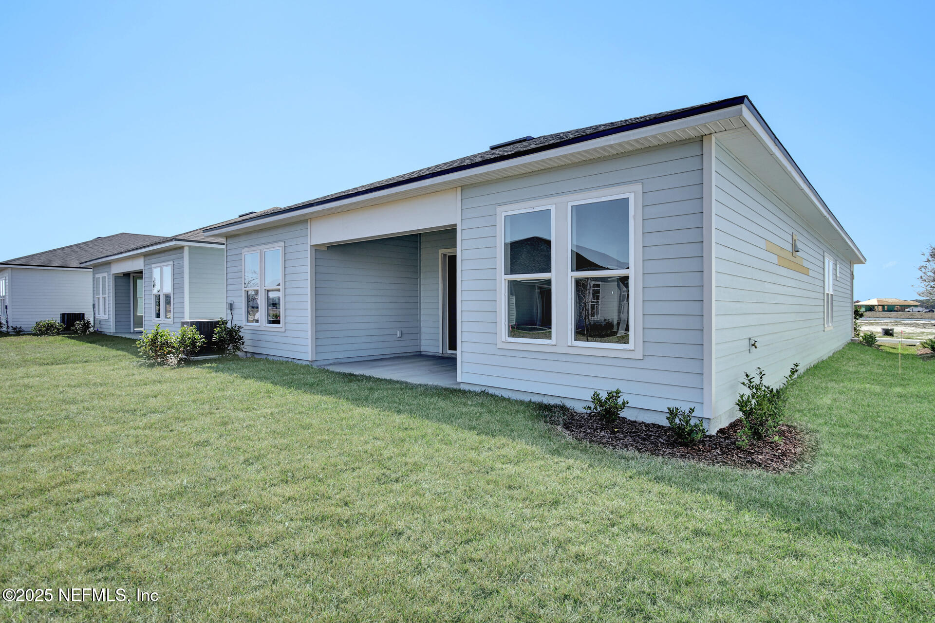 87 SWAYING TREE Avenue