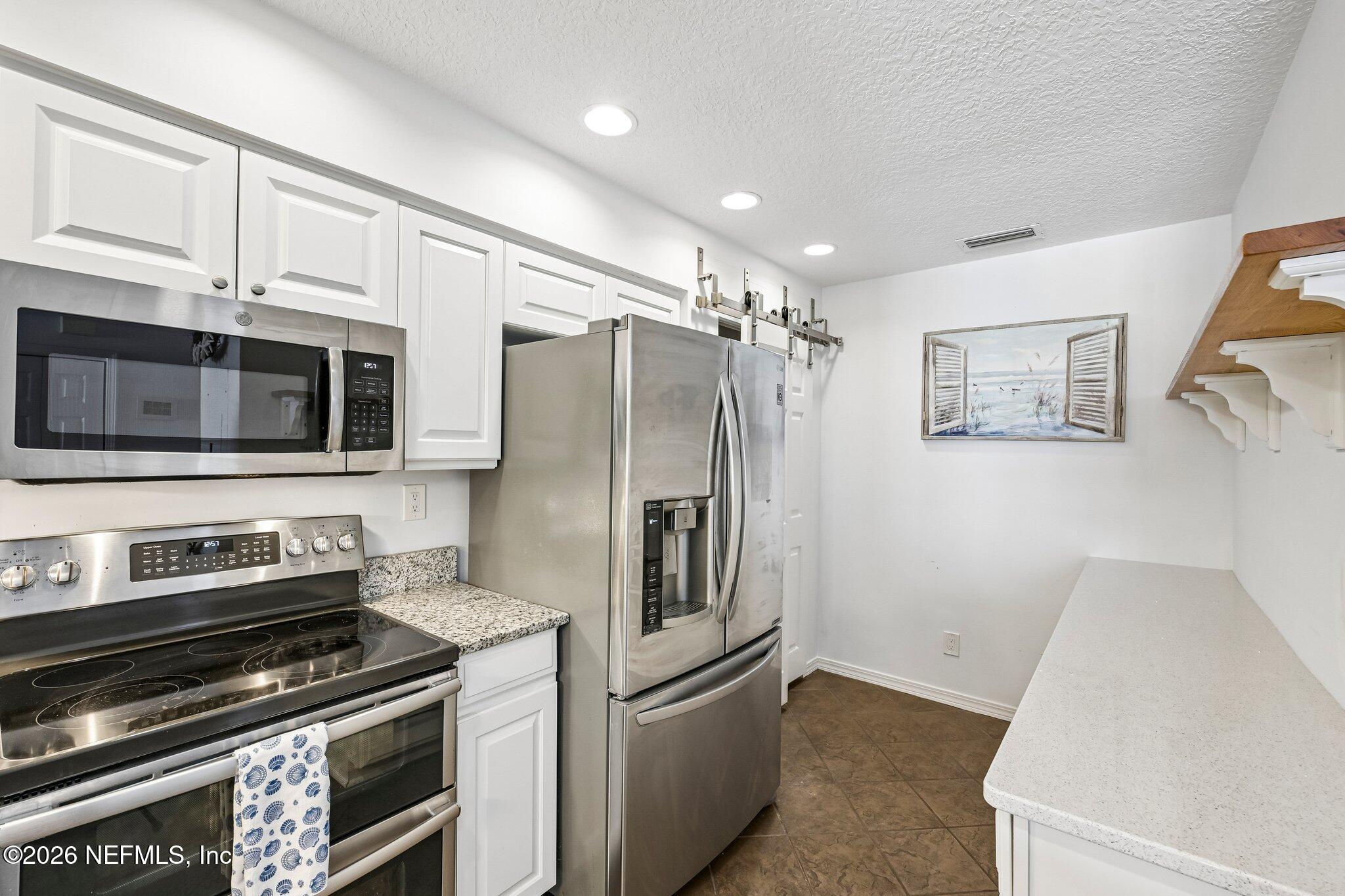 Ponte Vedra Beach, Florida, 32082, United States, 3 Bedrooms Bedrooms, ,2 BathroomsBathrooms,Residential,Active,2041610