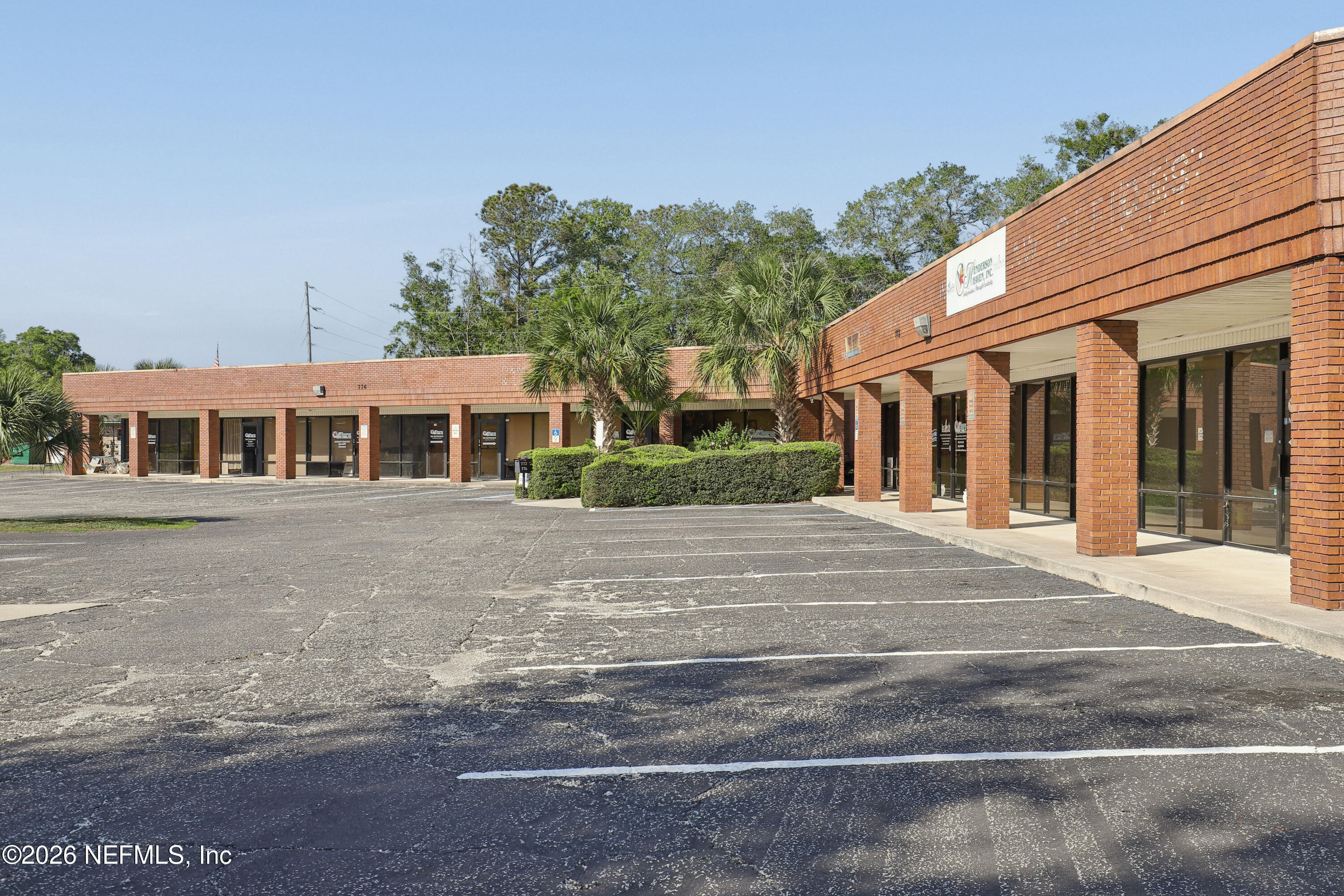 772 FOXRIDGE CENTER Drive