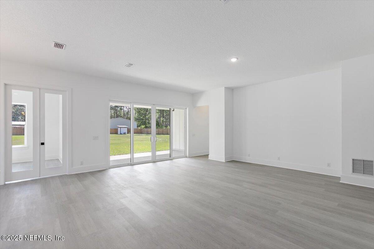 7575 ALAMEDA Way