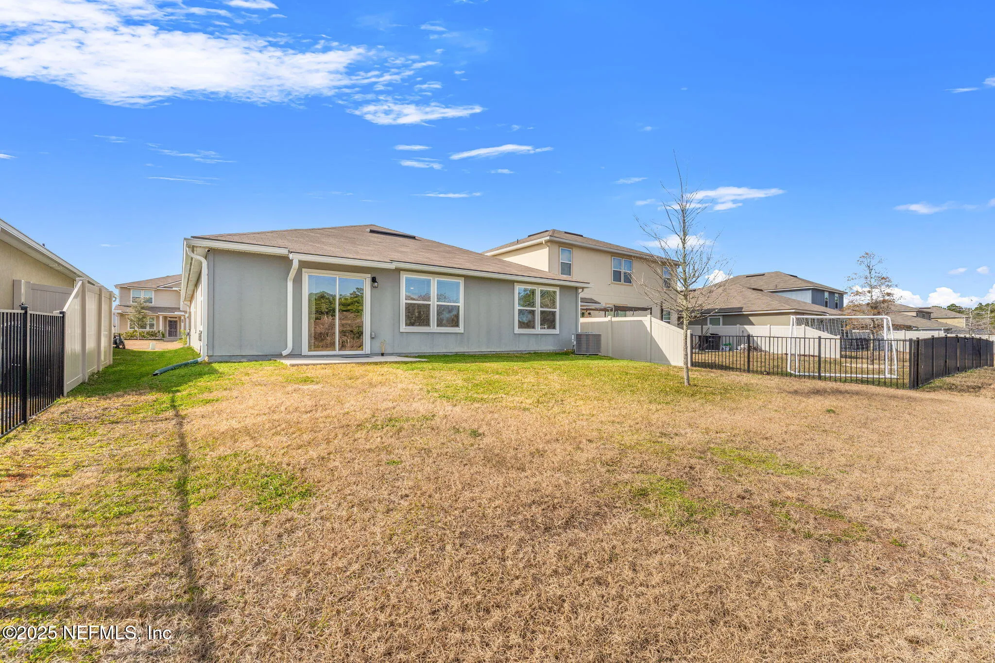 Green Cove Springs, Florida 32043, United States, 3 Bedrooms Bedrooms, ,2 BathroomsBathrooms,Residential,Pending,38923