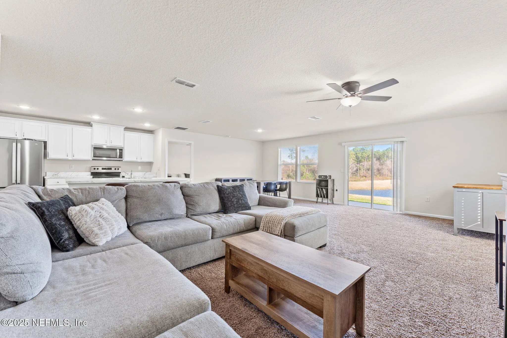 Green Cove Springs, Florida 32043, United States, 3 Bedrooms Bedrooms, ,2 BathroomsBathrooms,Residential,Pending,38923