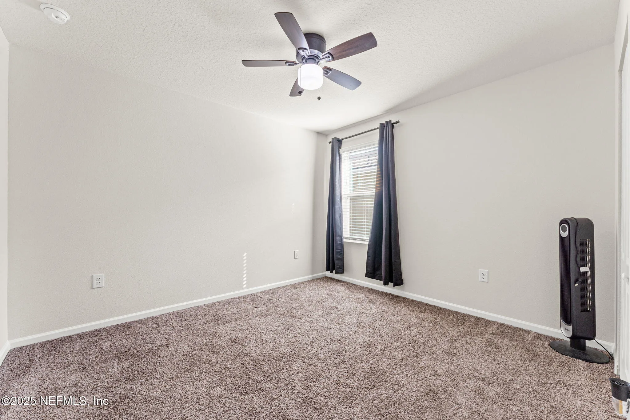 Green Cove Springs, Florida 32043, United States, 3 Bedrooms Bedrooms, ,2 BathroomsBathrooms,Residential,Pending,38923