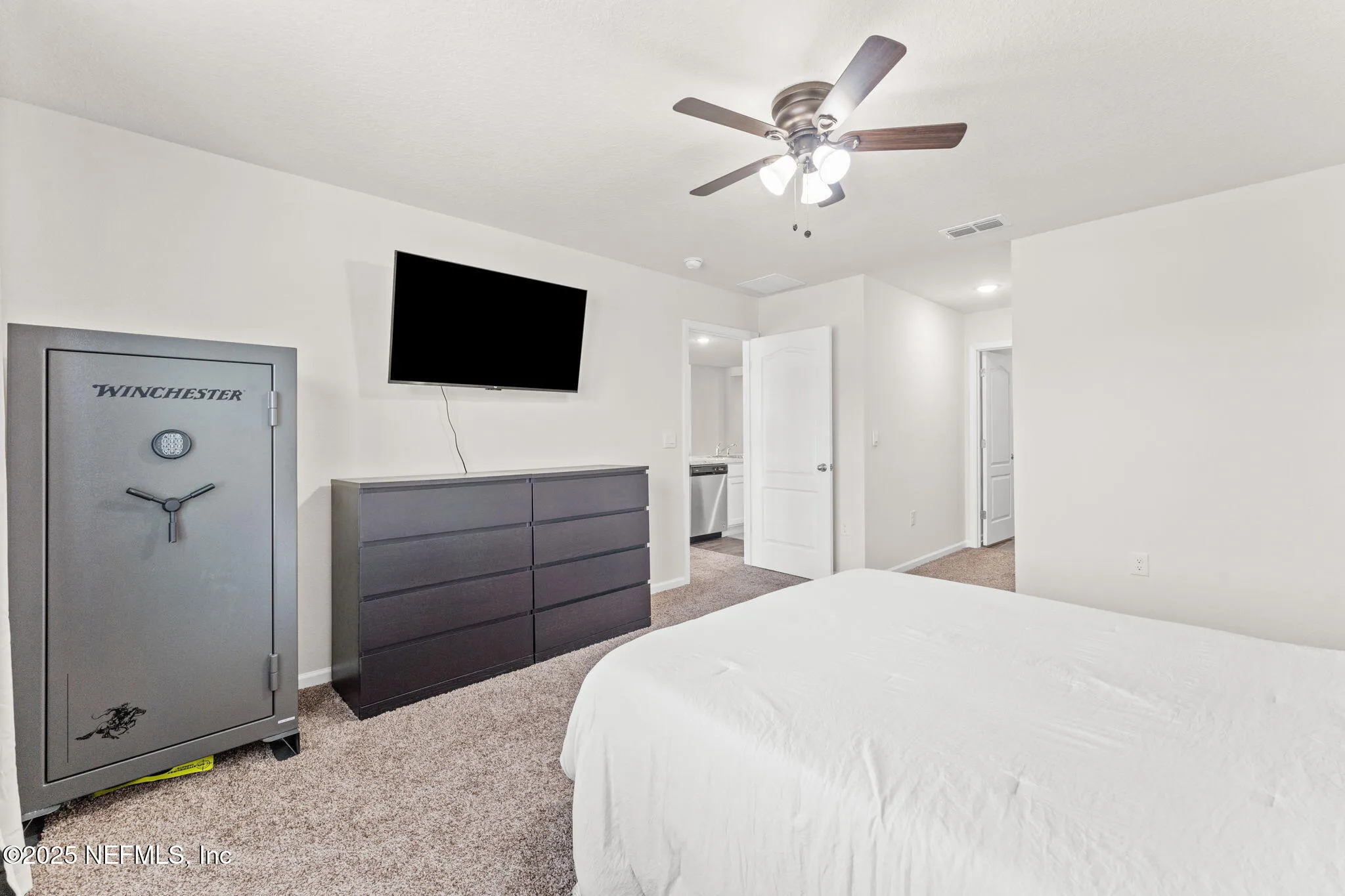 Green Cove Springs, Florida 32043, United States, 3 Bedrooms Bedrooms, ,2 BathroomsBathrooms,Residential,Pending,38923