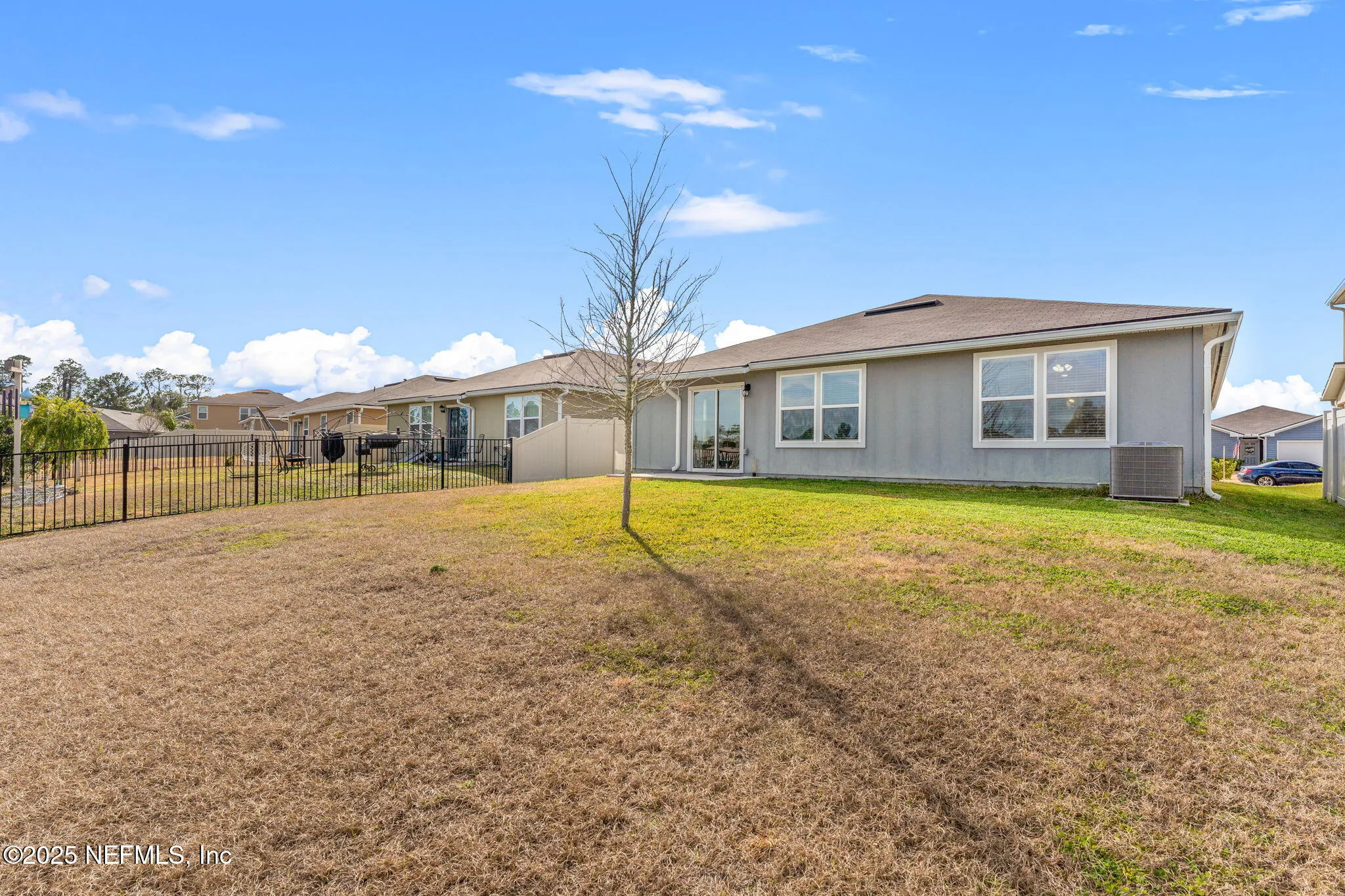 Green Cove Springs, Florida 32043, United States, 3 Bedrooms Bedrooms, ,2 BathroomsBathrooms,Residential,Pending,38923