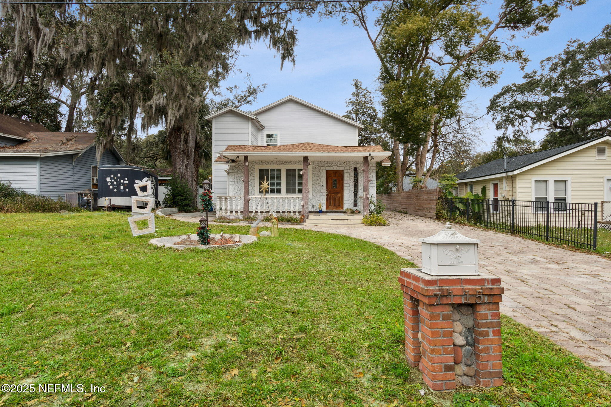 7115 BERRY Avenue