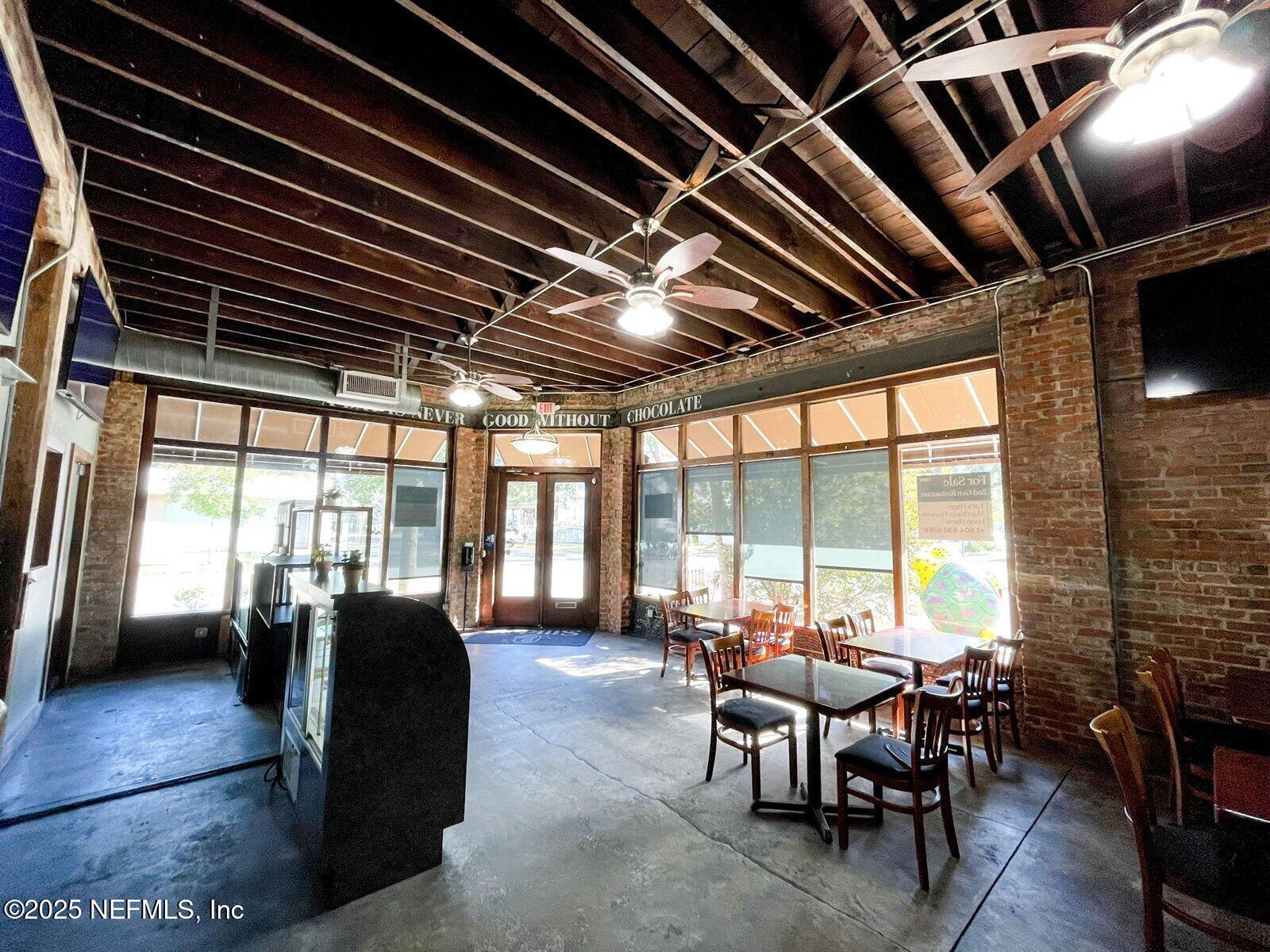 1602 WALNUT Street