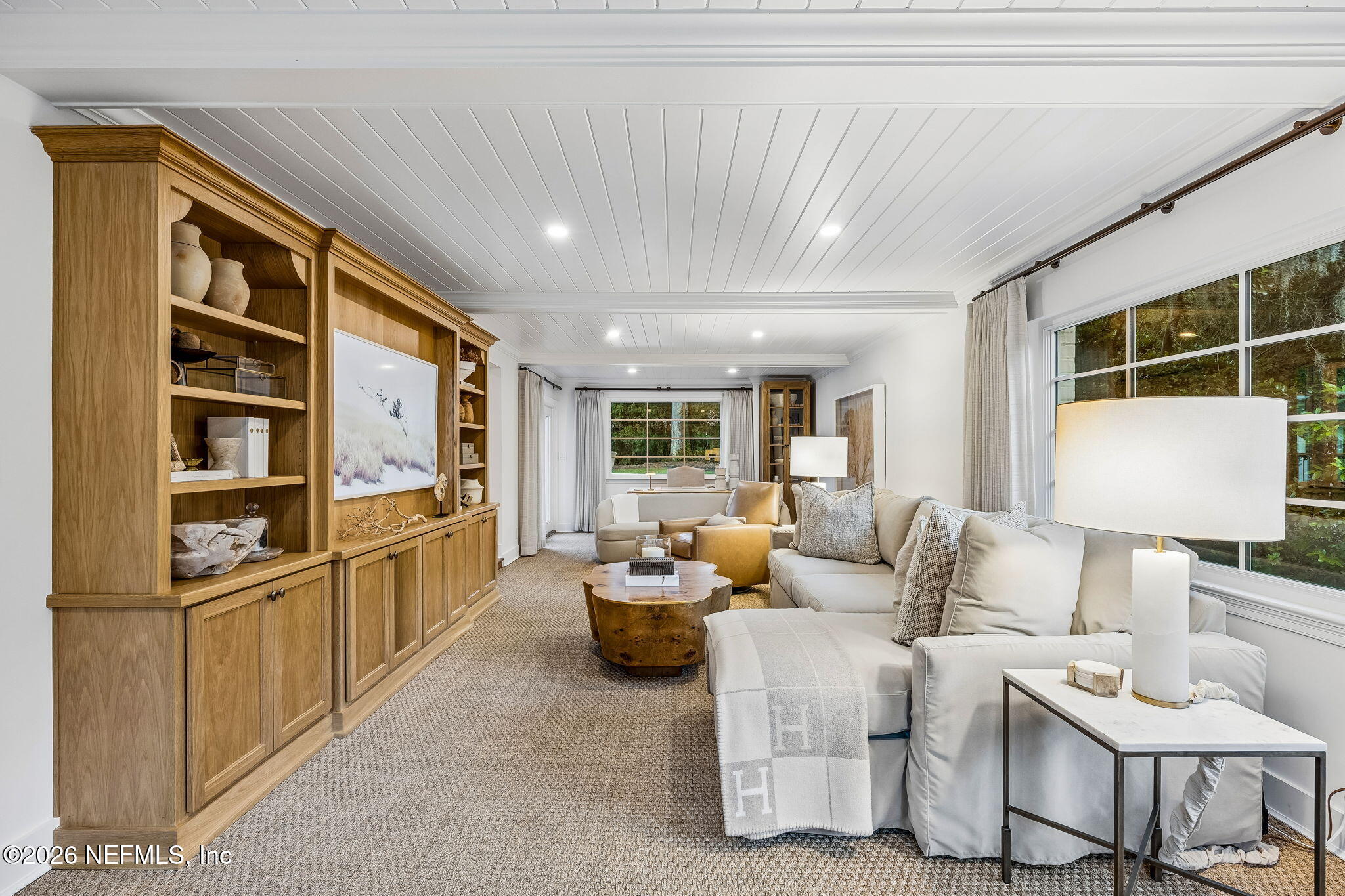 944 ELDER Lane