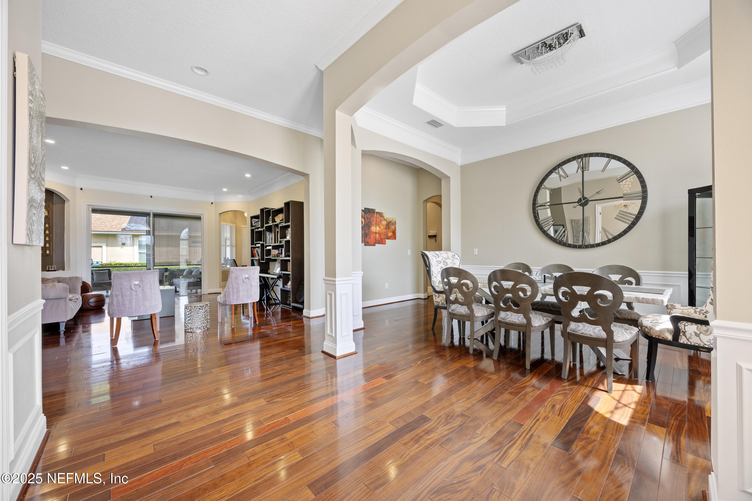 10060 LAKES END Court