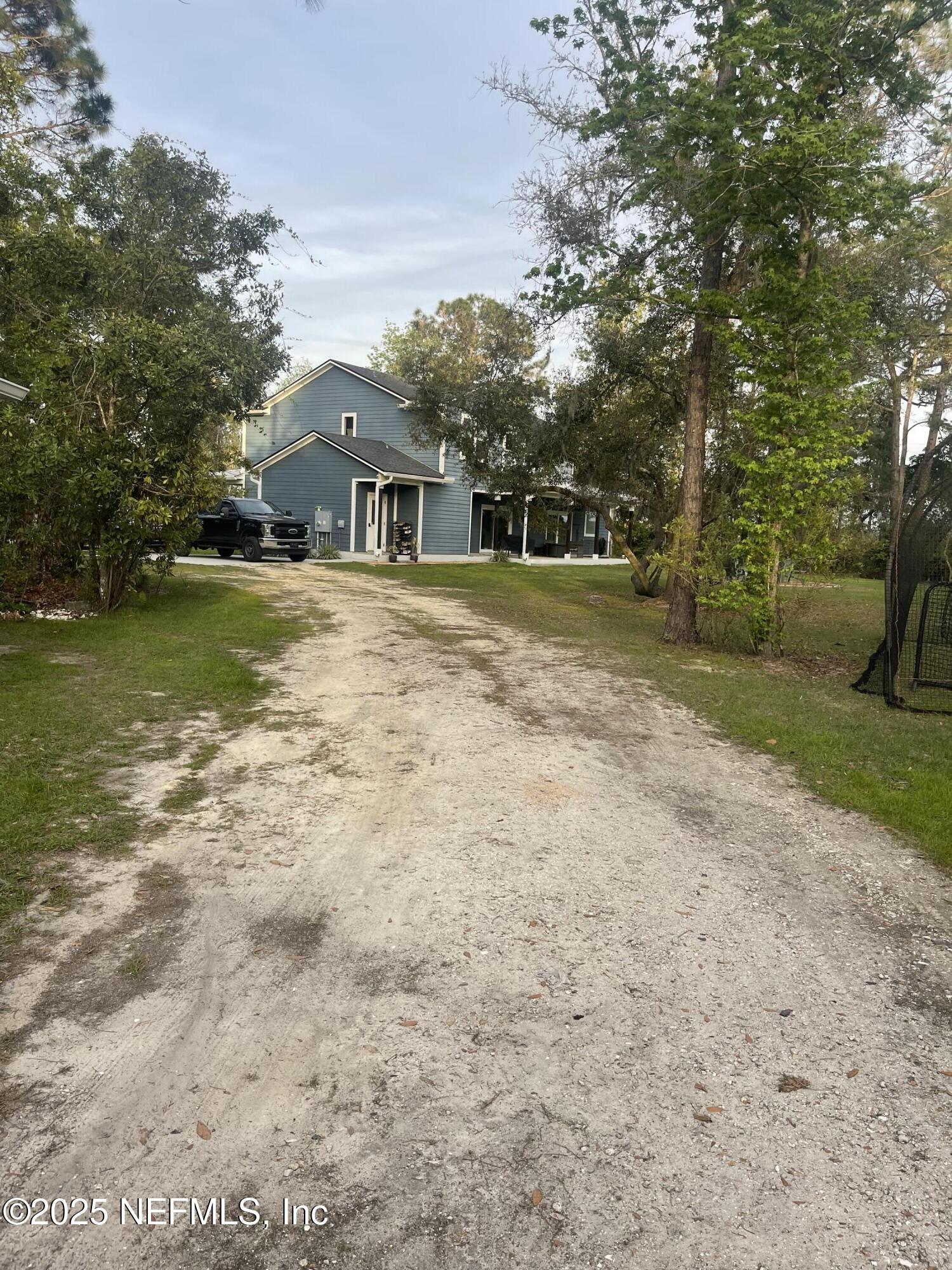 104 W GRANDVIEW Drive