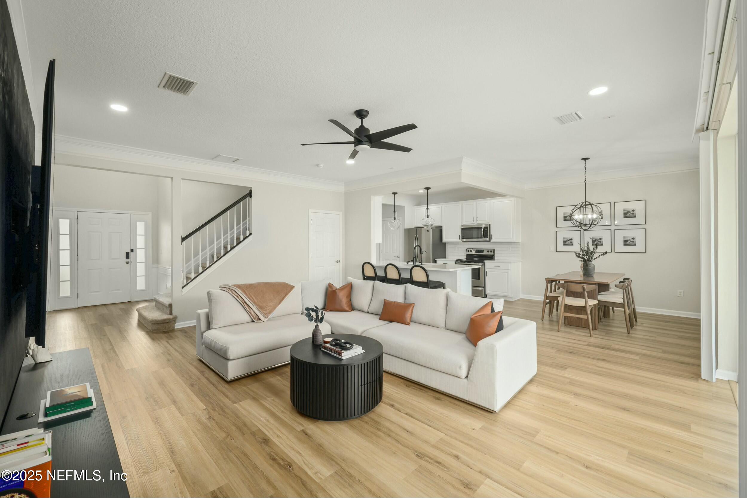 6412 AUTUMN BERRY Circle