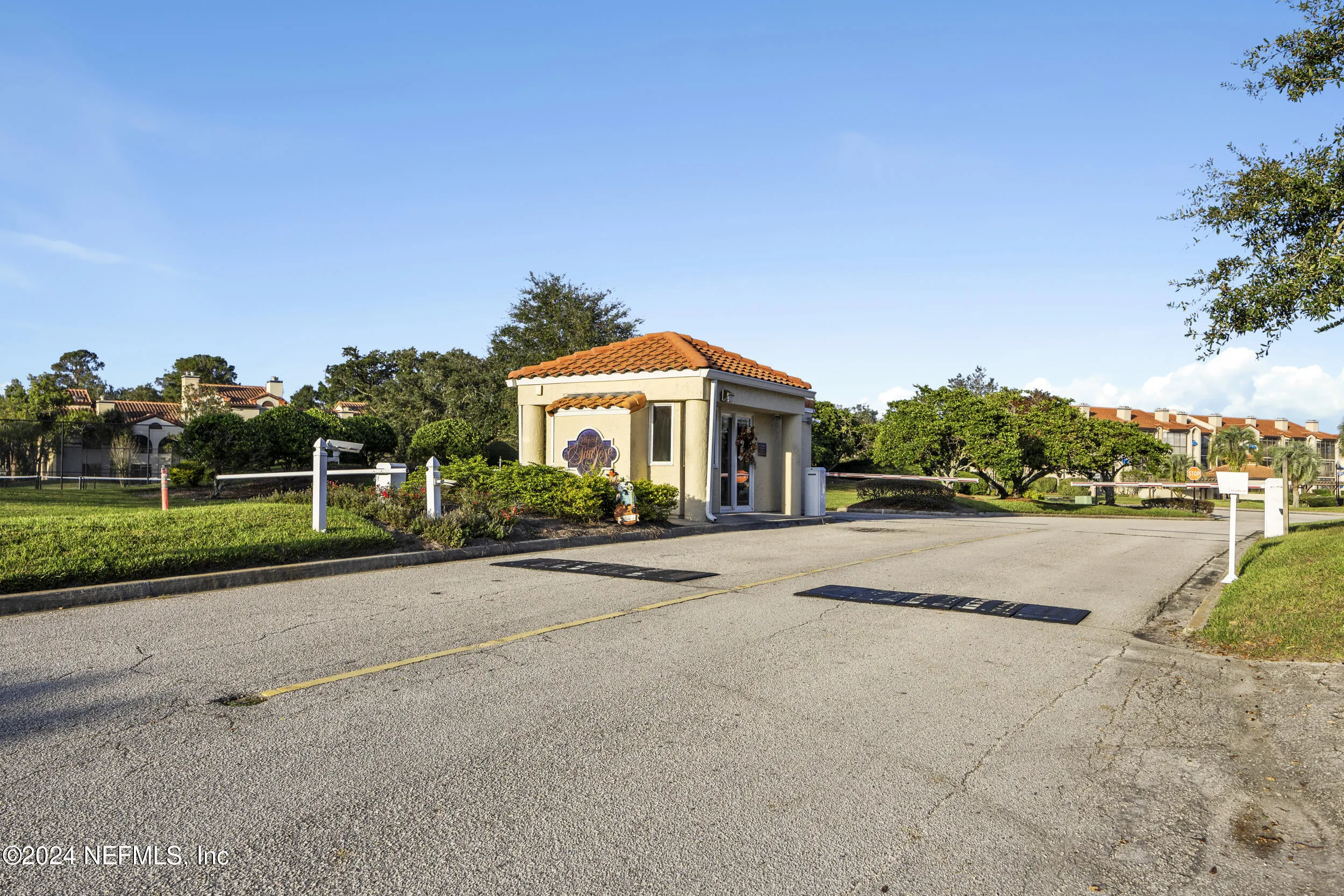 Jacksonville, Florida 32217, United States, 4 Bedrooms Bedrooms, ,3 BathroomsBathrooms,Residential,Active,32561