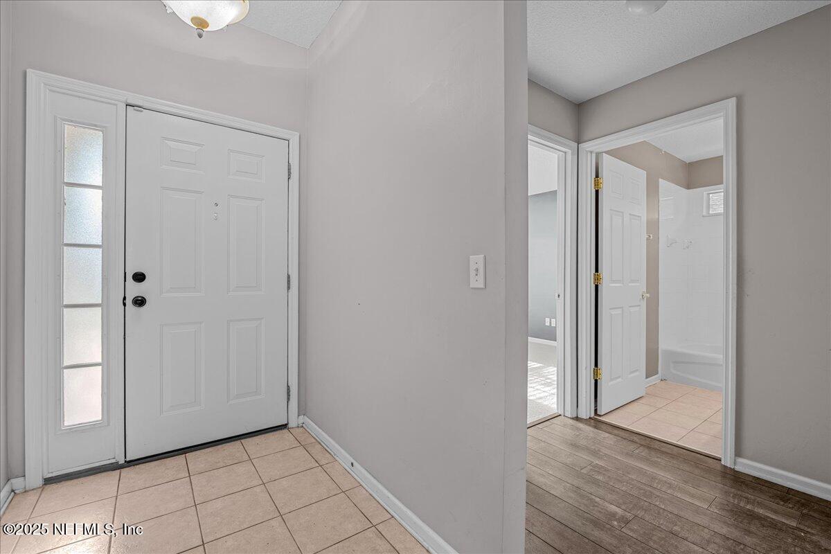 1884 LAKE FOREST Lane