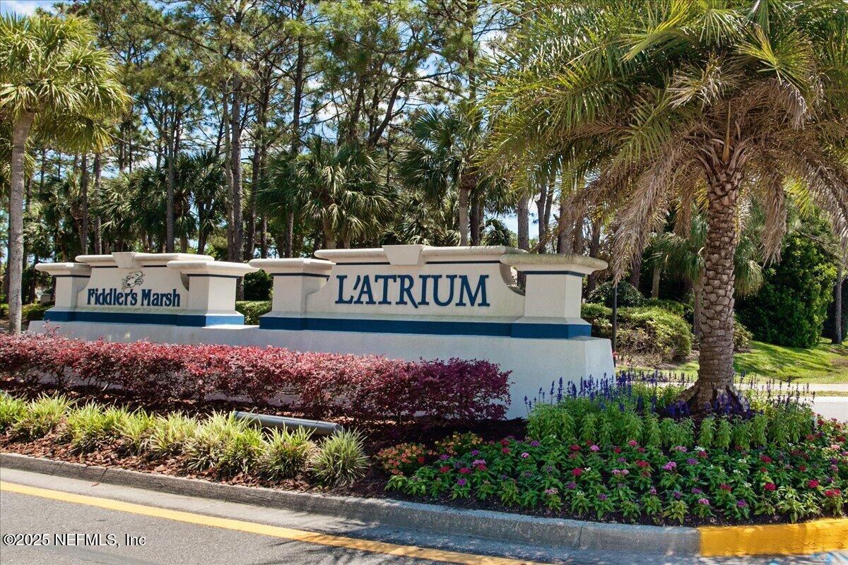 2715 VERSAILLES Court