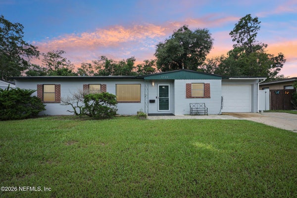 5732 CEDAR FOREST DR S, JACKSONVILLE, FL 32210 - Image 61ca5ea2c14ff724e1100ee4dcba33e6/781794034