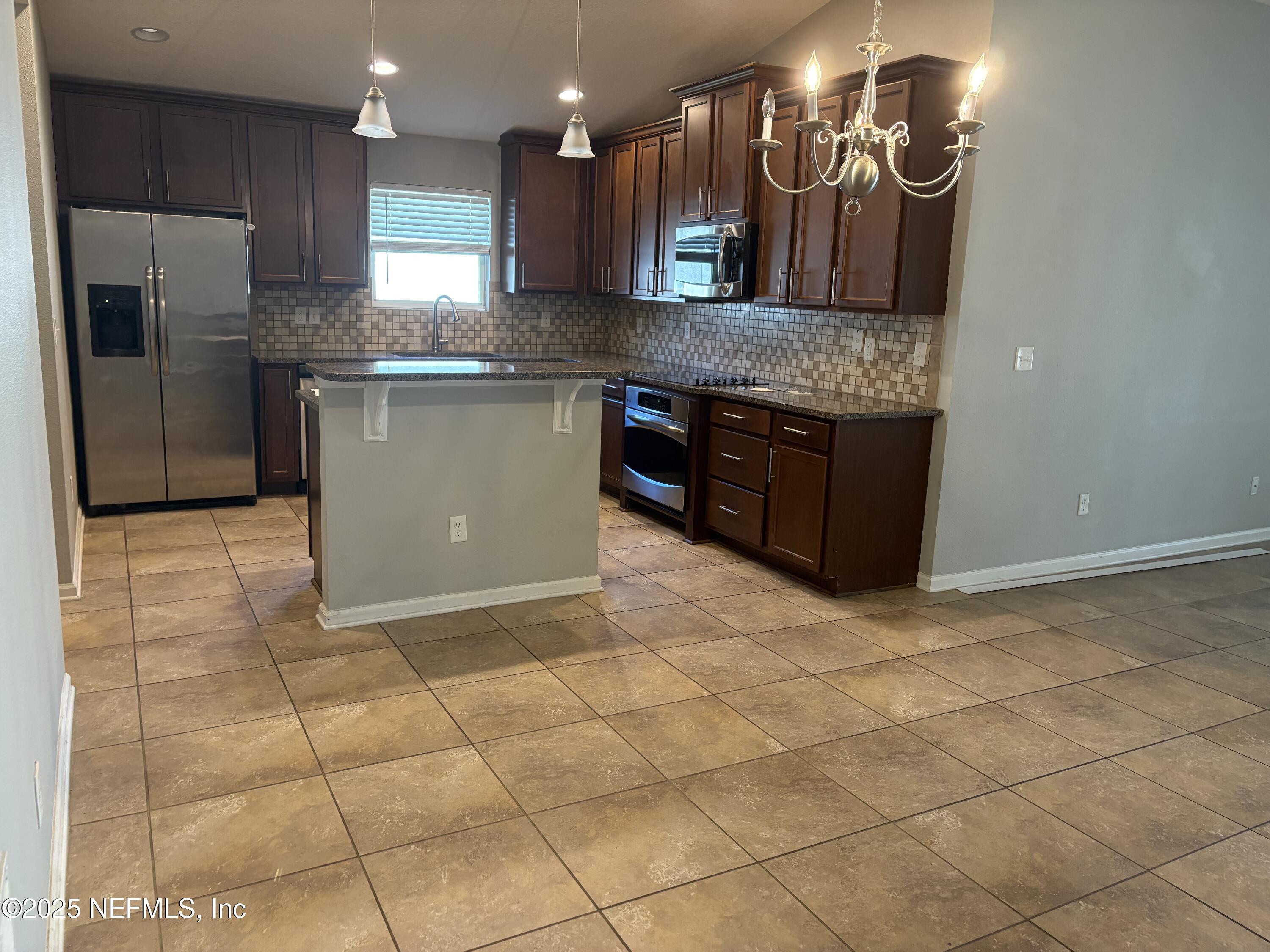 626 SWEET ORANGE Terrace