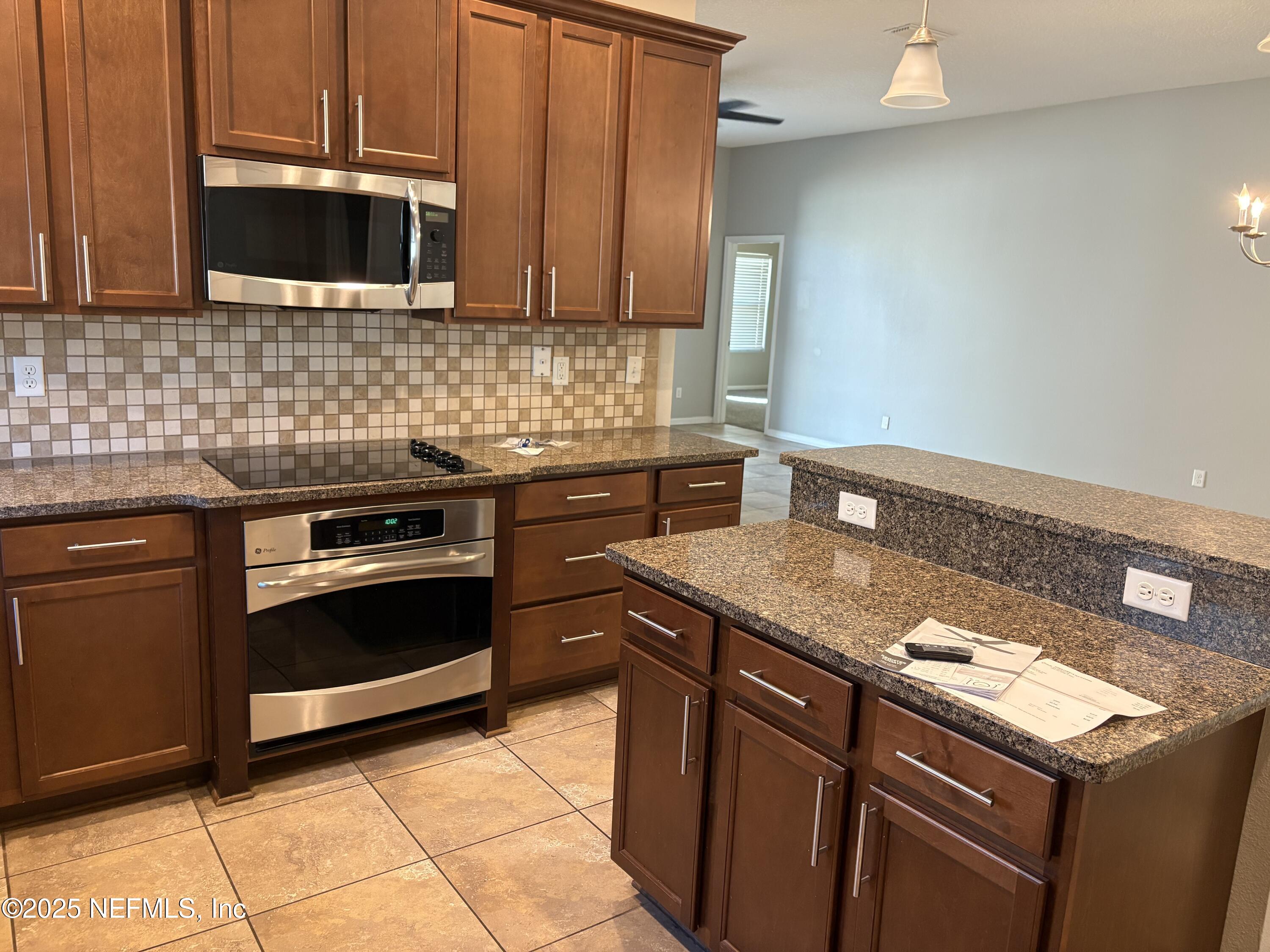 626 SWEET ORANGE Terrace