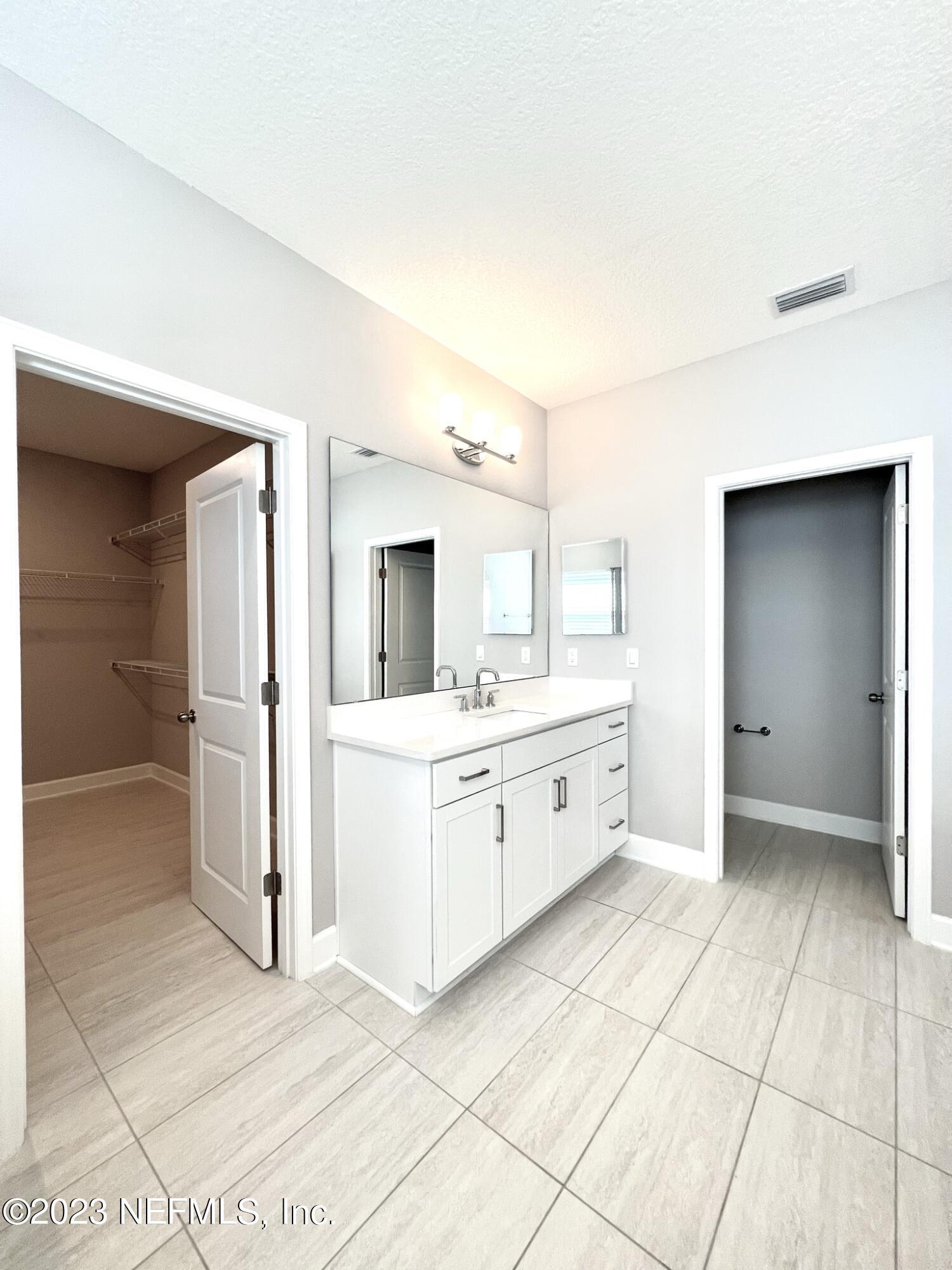 Ponte Vedra, Florida 32081, United States, 5 Bedrooms Bedrooms, ,3 BathroomsBathrooms,Residential,Active,64427