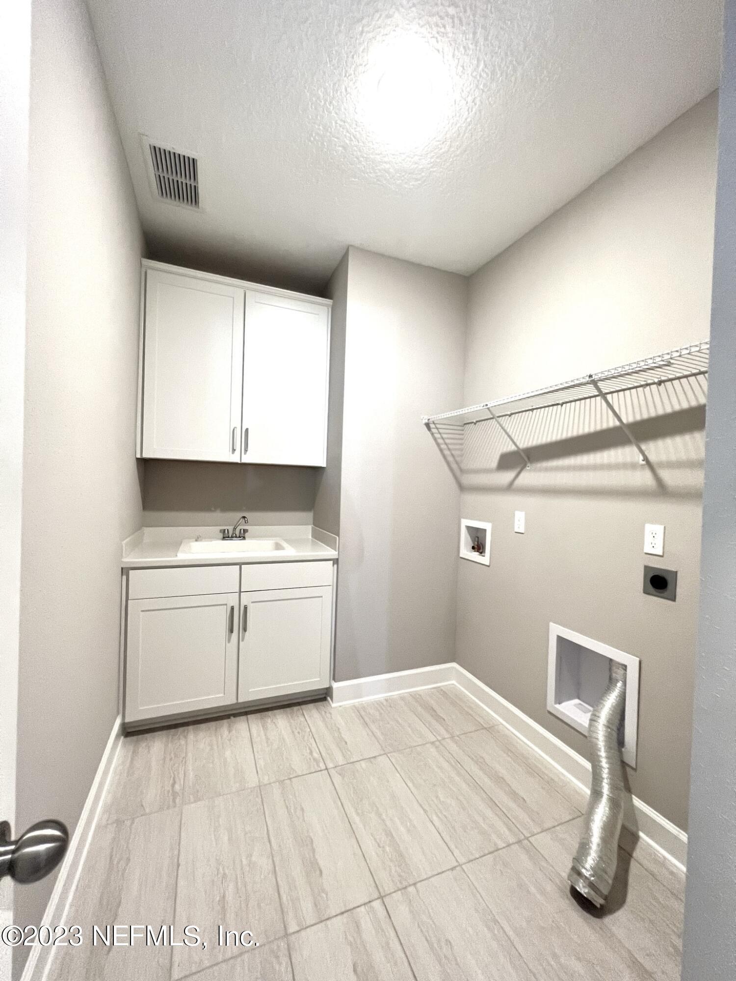 Ponte Vedra, Florida 32081, United States, 5 Bedrooms Bedrooms, ,3 BathroomsBathrooms,Residential,Active,64427