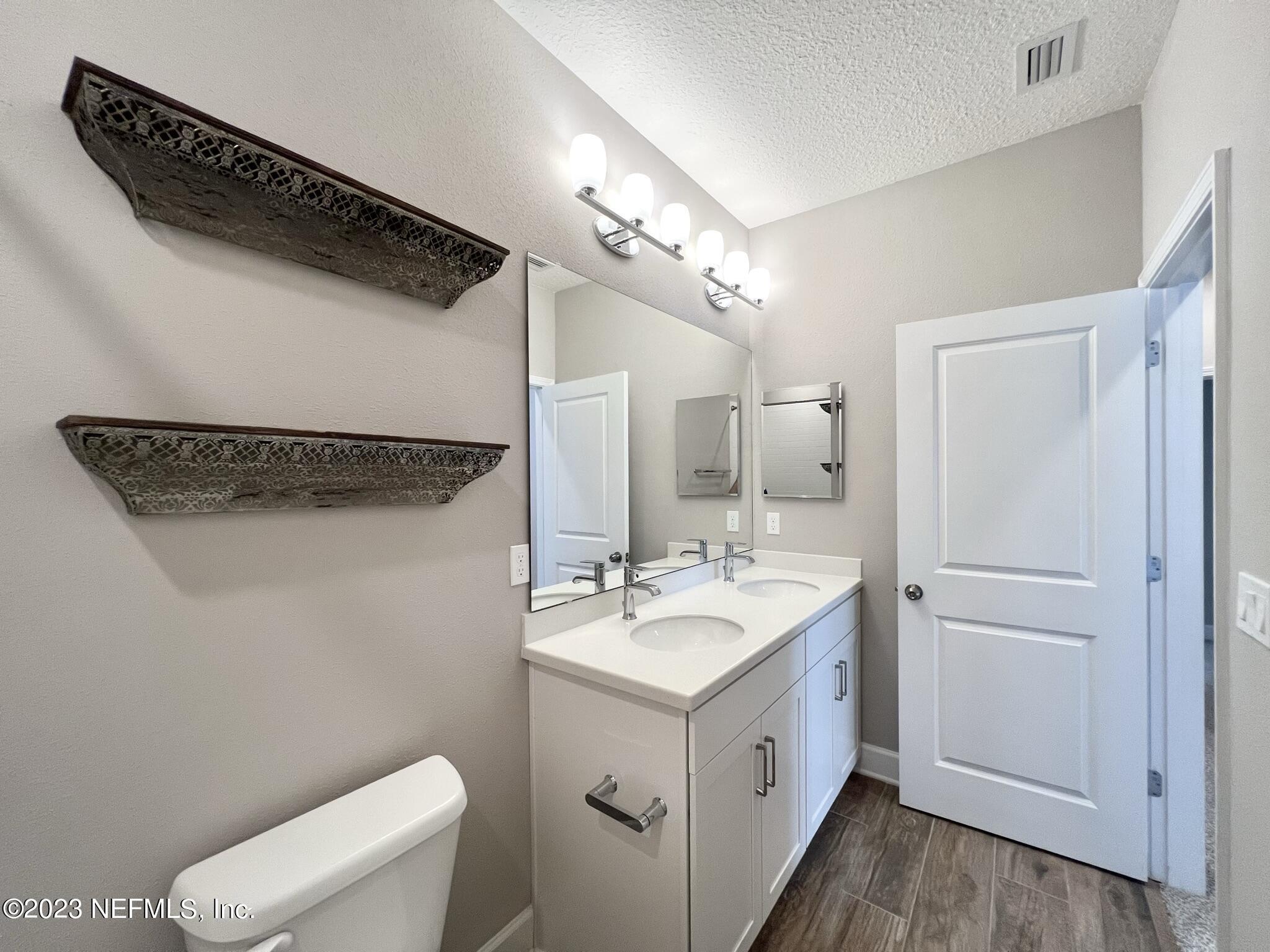 Ponte Vedra, Florida 32081, United States, 5 Bedrooms Bedrooms, ,3 BathroomsBathrooms,Residential,Active,64427