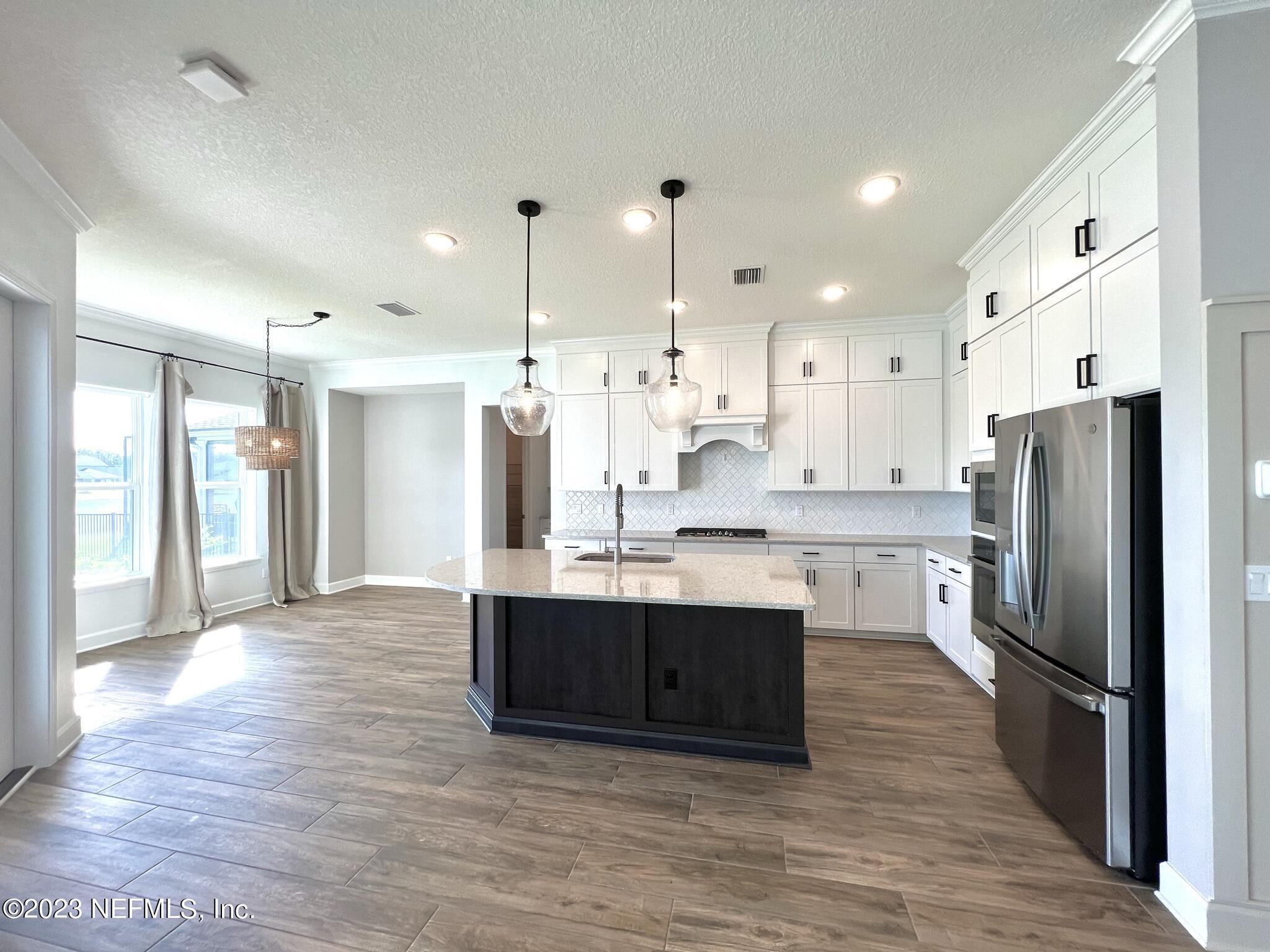 Ponte Vedra, Florida 32081, United States, 5 Bedrooms Bedrooms, ,3 BathroomsBathrooms,Residential,Active,64427