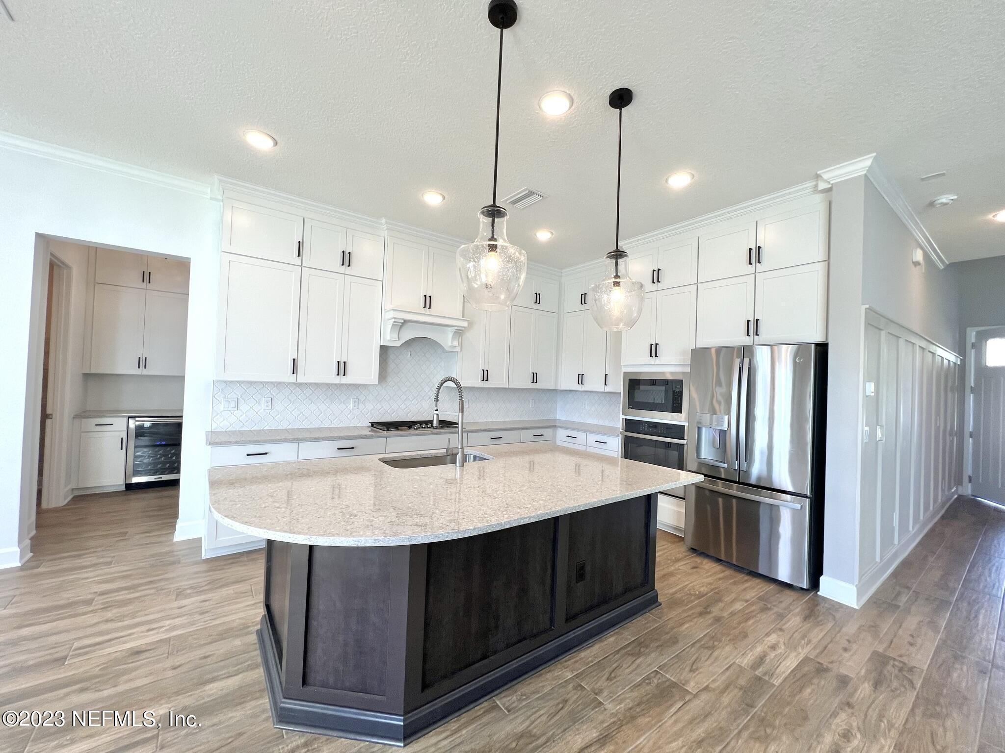 Ponte Vedra, Florida 32081, United States, 5 Bedrooms Bedrooms, ,3 BathroomsBathrooms,Residential,Active,64427