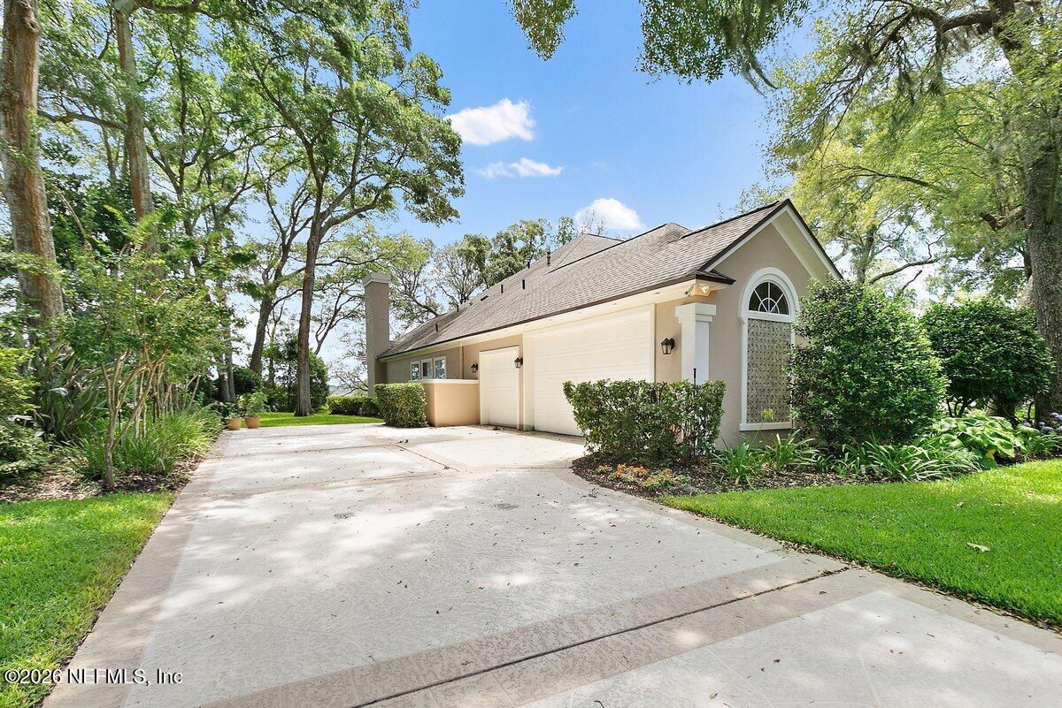 953 SHIPWATCH Drive E