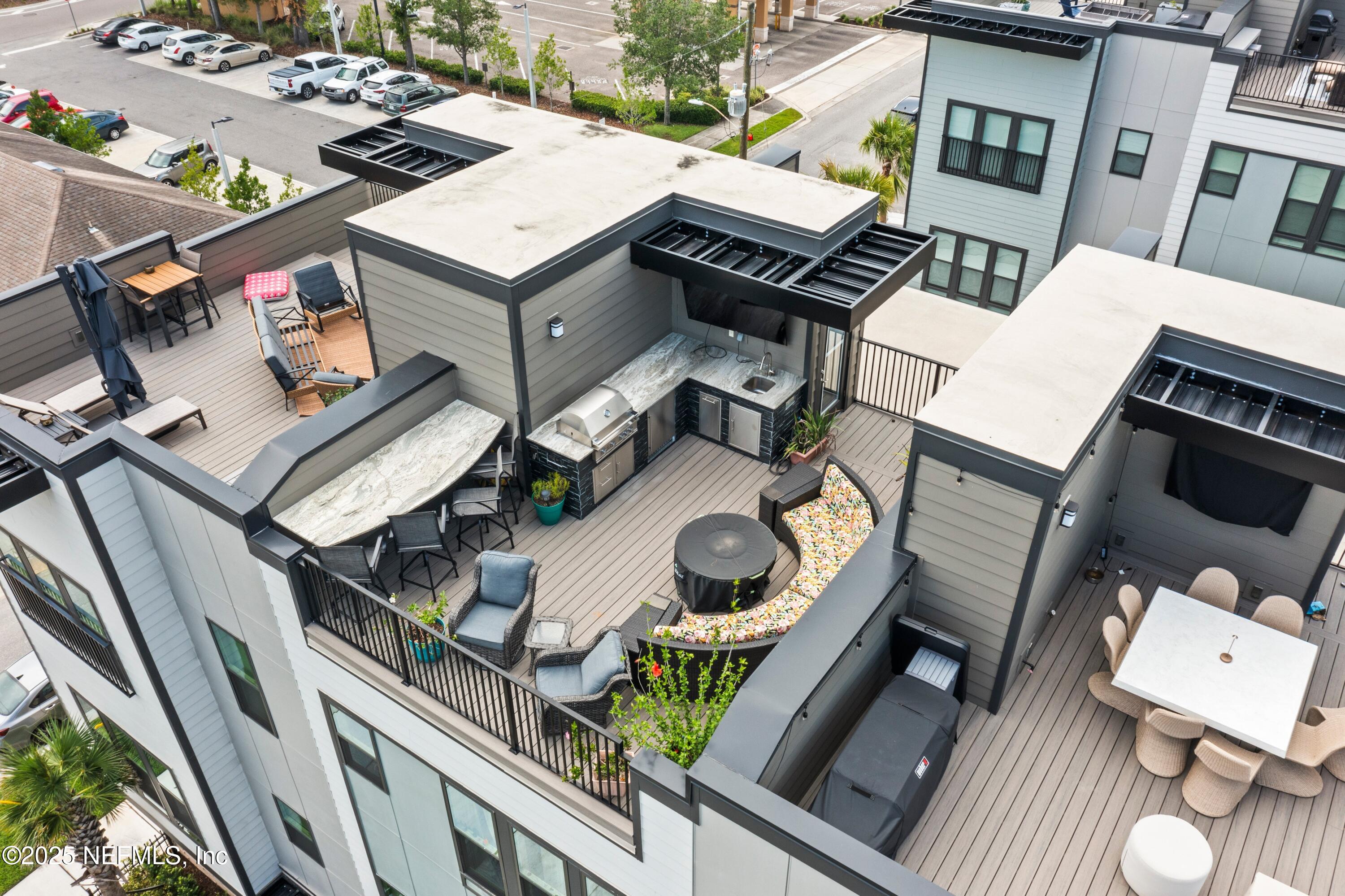1610 LANG Court