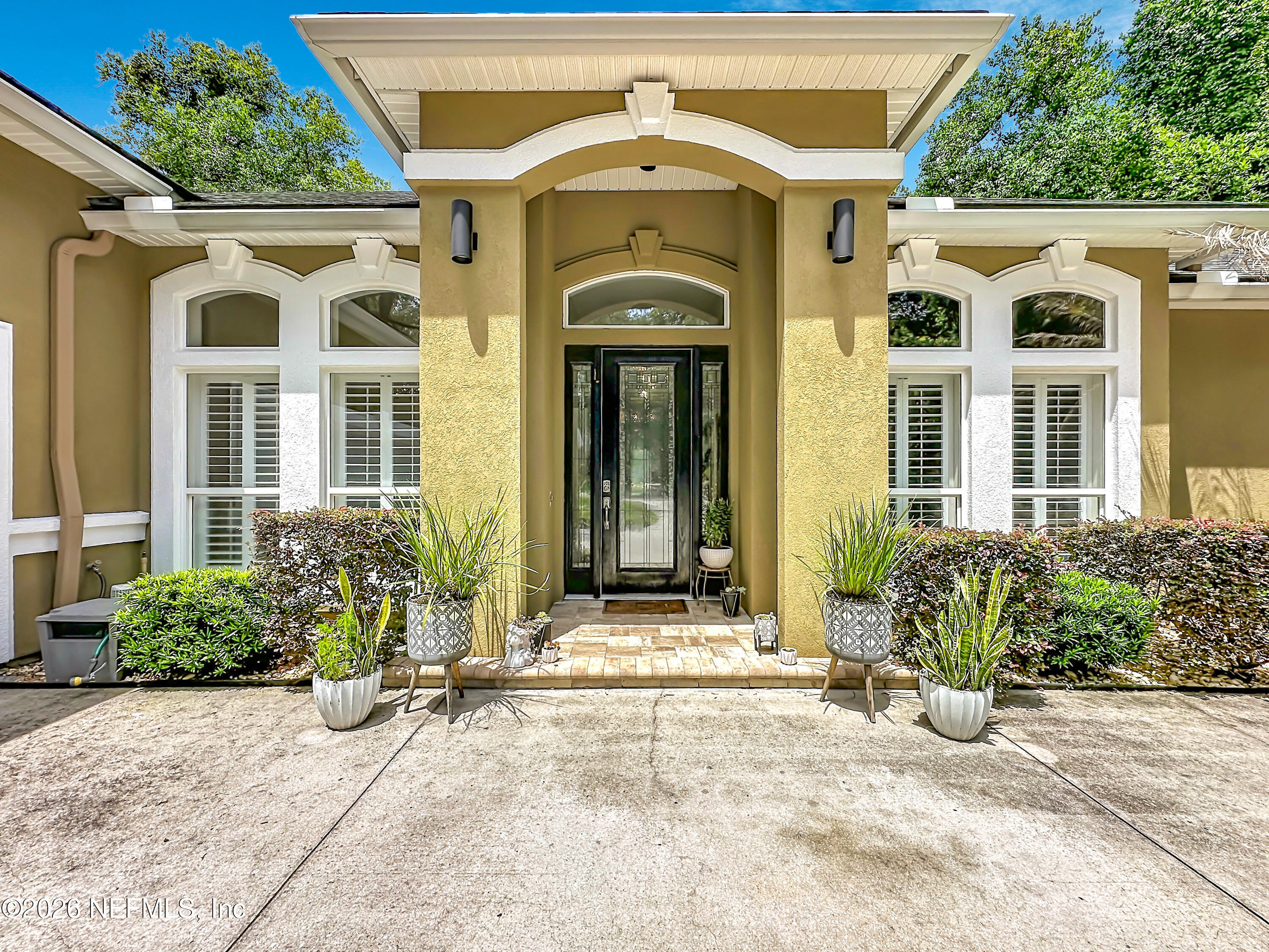 3732 CREEK HOLLOW