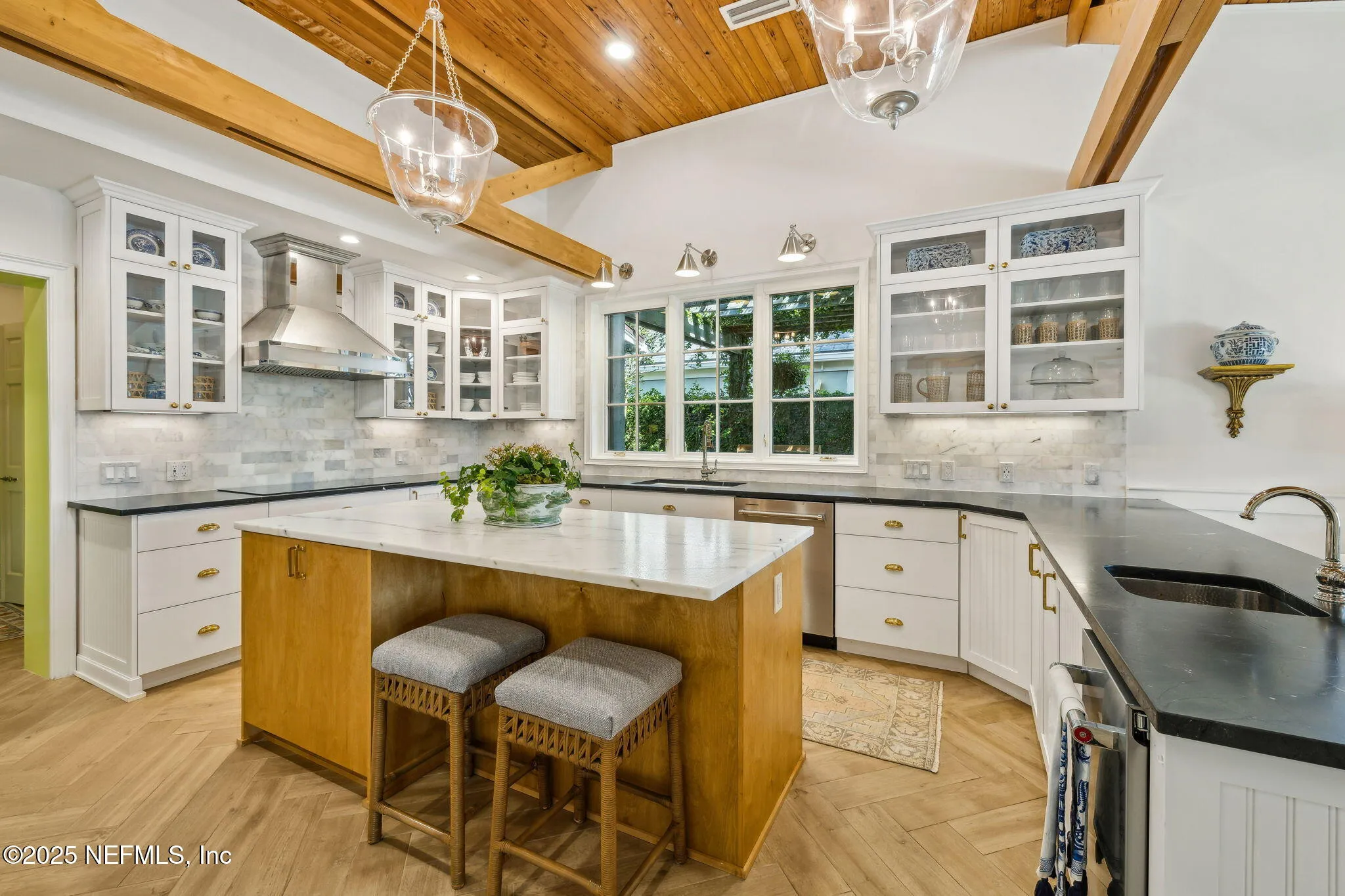 Jacksonville, Florida 32210, United States, 3 Bedrooms Bedrooms, ,4 BathroomsBathrooms,Residential,Pending,136315