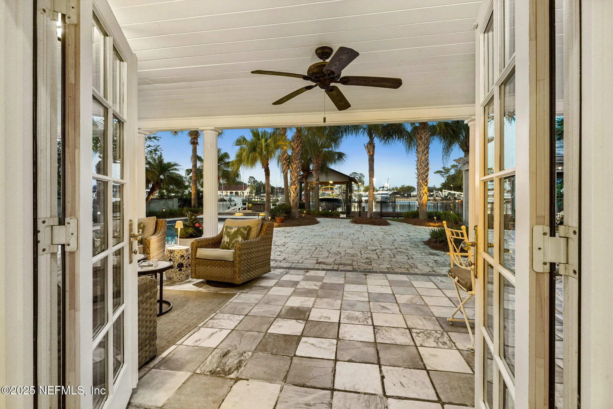 Jacksonville, Florida 32210, United States, 3 Bedrooms Bedrooms, ,4 BathroomsBathrooms,Residential,Pending,136315