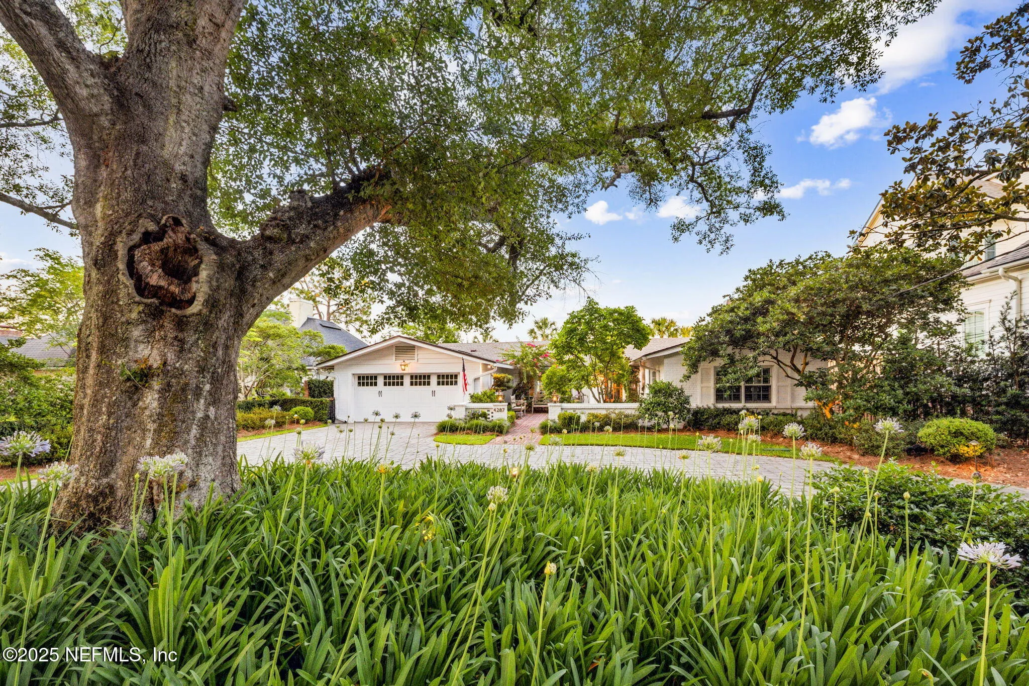 Jacksonville, Florida 32210, United States, 3 Bedrooms Bedrooms, ,4 BathroomsBathrooms,Residential,Pending,136315