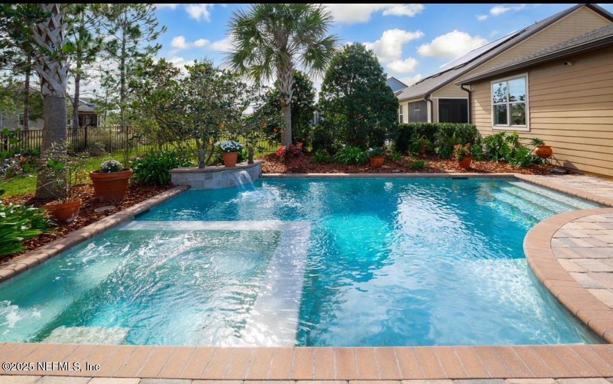 696 BROOMSEDGE Circle