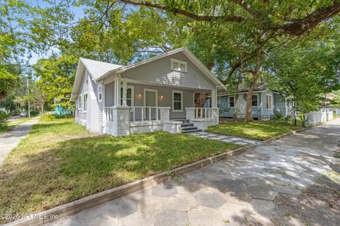 Photo of 4562 NOTTER Avenue, Jacksonville, FL 32206 (MLS # 2115219) Photo of 4562 NOTTER Avenue, Jacksonville, FL 32206 (MLS # 2115219)
