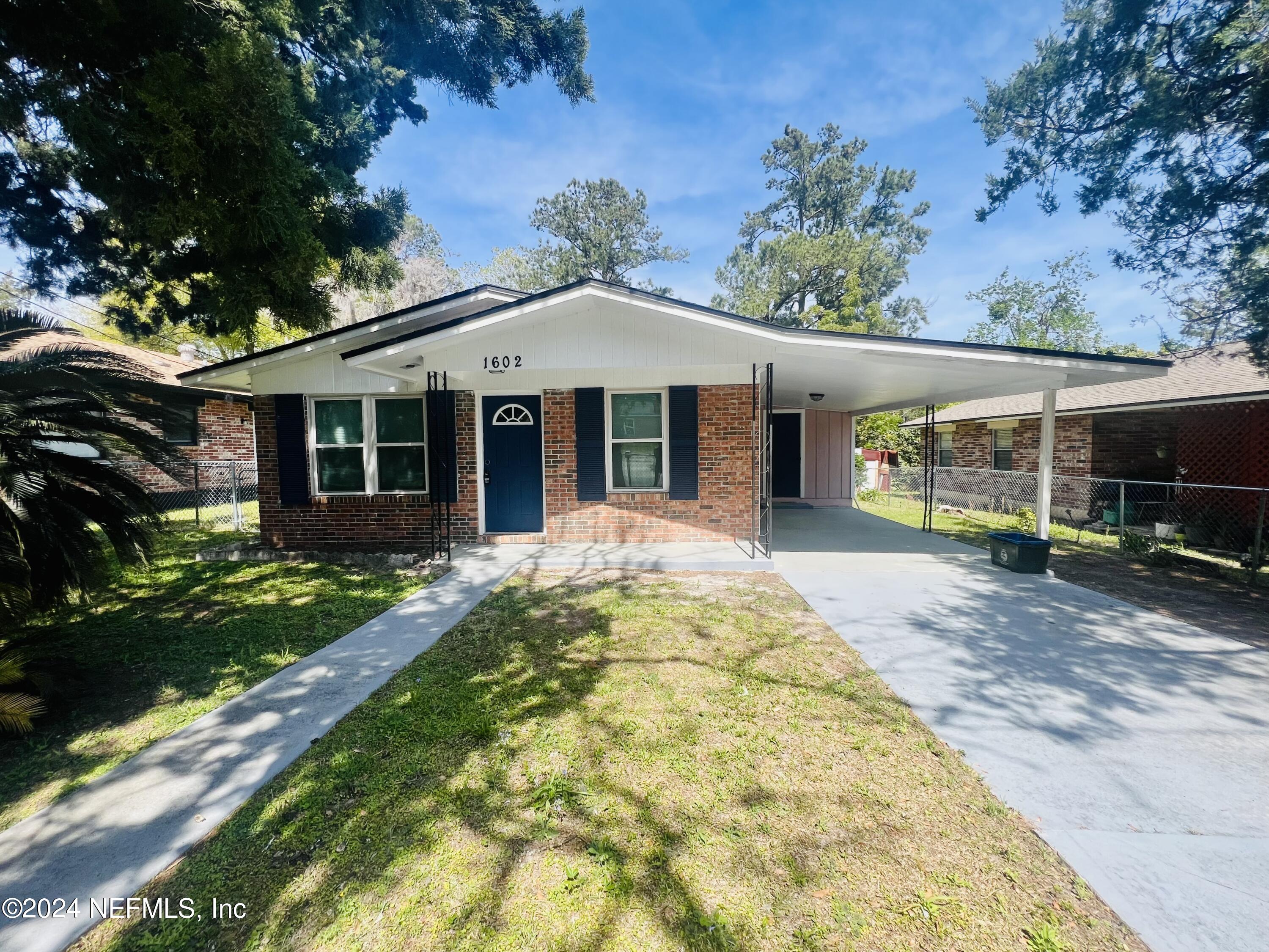 Green Cove Springs, FL home for sale located at 1602 Forbes Street, Green Cove Springs, FL 32043