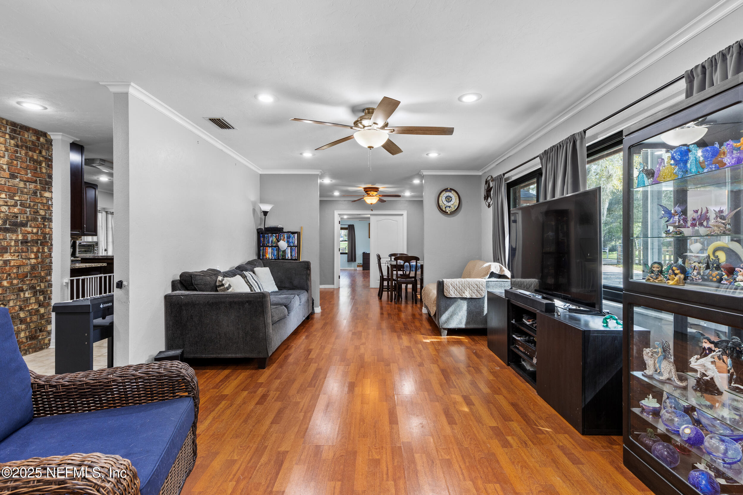 7700 CLOVER Lane