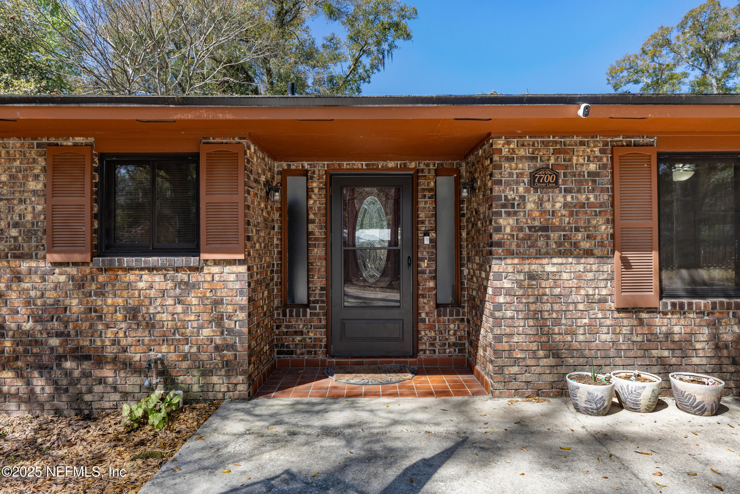 7700 CLOVER Lane