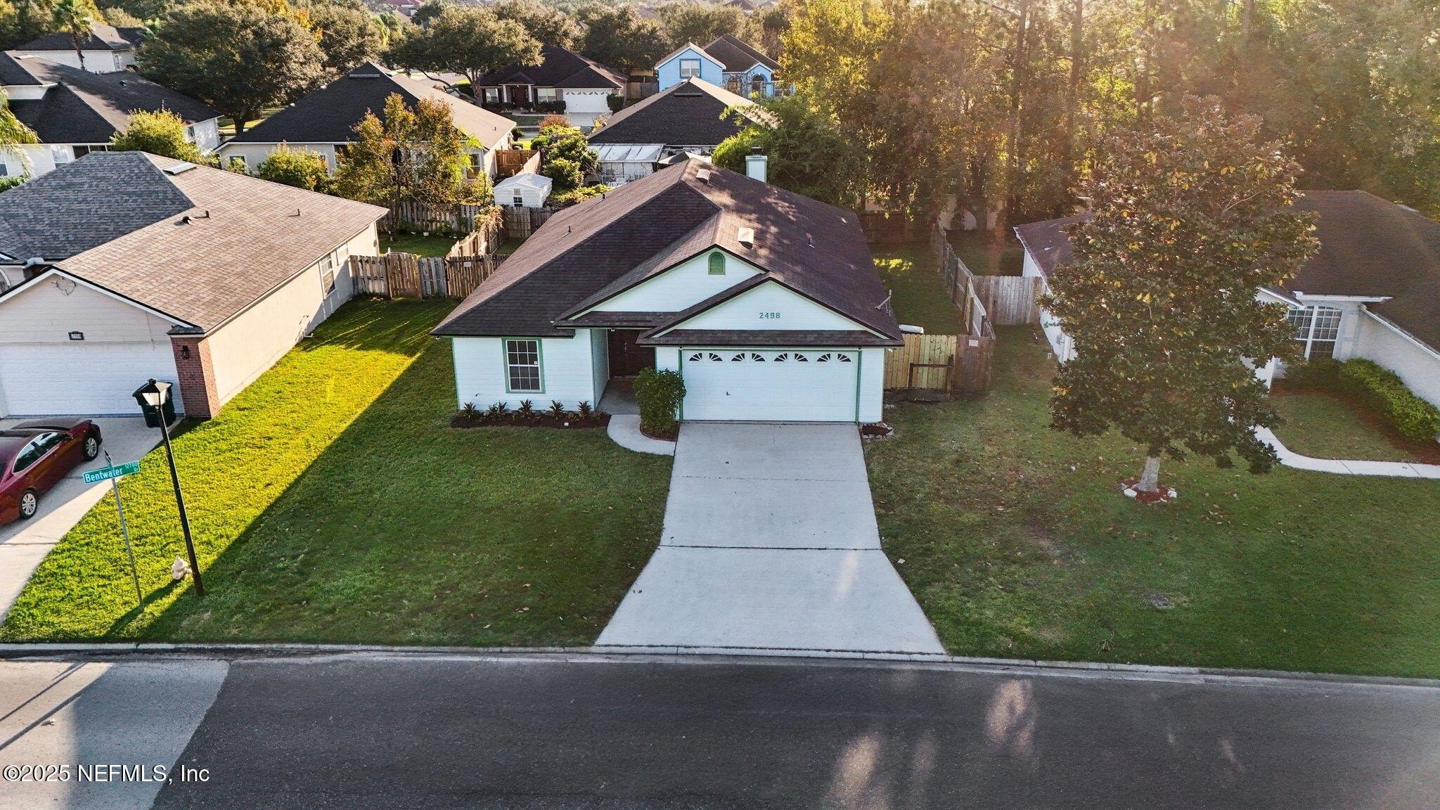 2498 BENTWATER Drive W