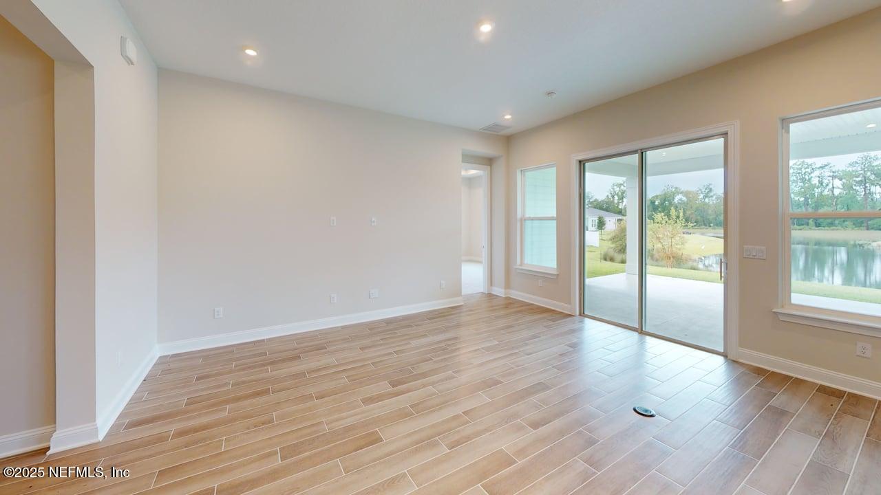 330 PALOMAR Drive