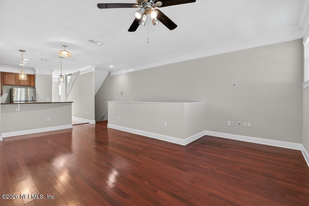 9823 TAPESTRY PARK Circle 302