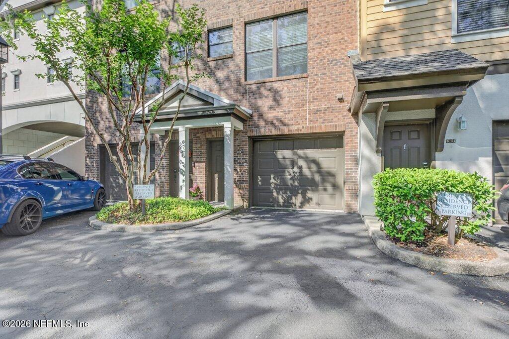 9823 TAPESTRY PARK Circle 302