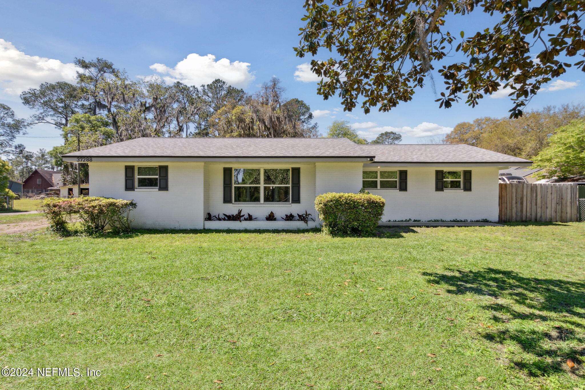 Hilliard, FL home for sale located at 37288 Oxford Street, Hilliard, FL 32046